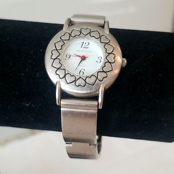 COLLECTIONS Heart Face Silver Tone Watch - Picture 1 of 5
